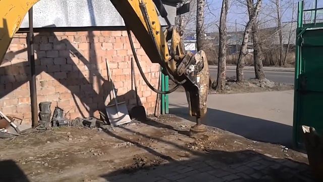 Гидромолот CAT H70 работа трамбовкой