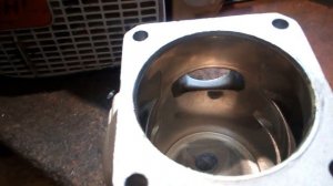 Особенности ремонта STIHL MS  440 Лайфхак с поршнем.