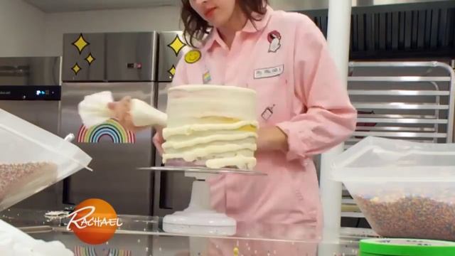 The "Rainbow Explosion" Cake Is the Birthday Cake of Your Dreams смотреть онлайн
