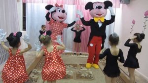 Танец "МИККИ МАУС"