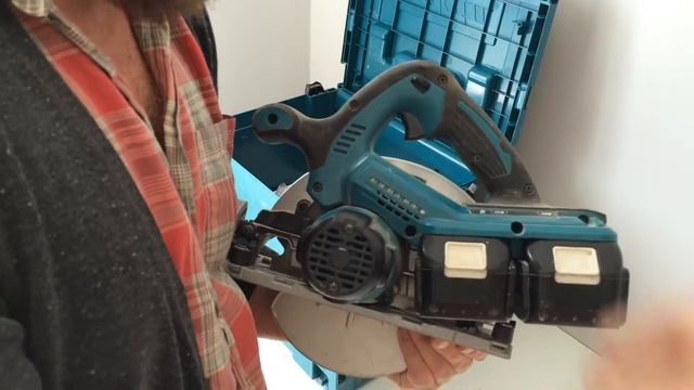 MAKITA DHS710 36V CIRCULAR SAW REVIEW смотреть онлайн