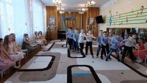 Танец "Яблочко". Подготовительная группа