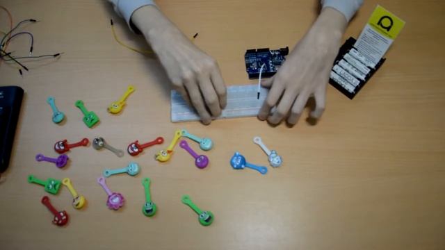 Пьезо пищалка и ардуино. смотреть онлайн