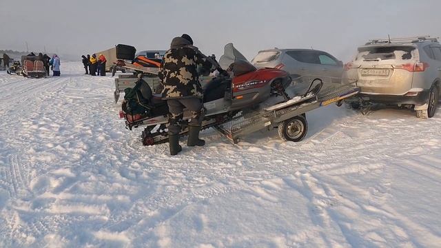 Покатушки на снегоходе м. Птичий(Великан). ? смотреть онлайн