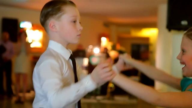 Дети классно танцуют самбу. ВСЕ В ШОКе смотреть онлайн