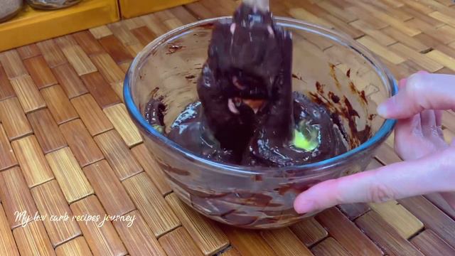 KETO FONDANT AU CHOCOLAT смотреть онлайн