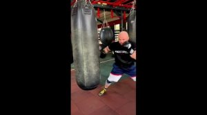 Магомед Исмаилов с такой формой не продержится против меня! Шлеменко ответил про форму Маги!
