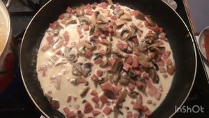 Паста с ВЕТЧИНОЙ и ГРИБАМИ в СЛИВОЧНОМ СОУСЕ.