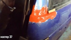 Убираем ржавчину внизу двери локальная покраска