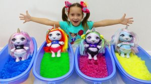София как Мама и КУКЛЫ Единорожки, Sofia pretend play with Dolls and Toys for Girls