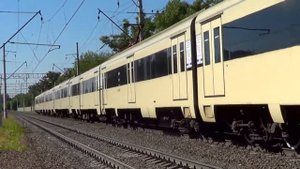 Электропоезд ЭМ4-011 "Спутник"