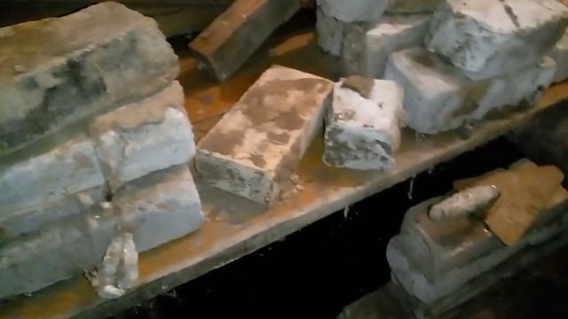 Вот оказалась работка кладка кирпичей небольшая