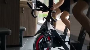 Утренняя тренировка велочемпиона Rui Costa на спин-байке GOLD FFITTECH