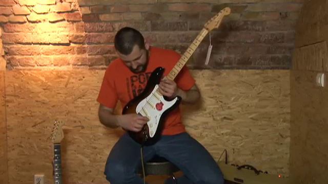 Fender Club Test Center - Fender Classic Player '50 Stratocaster VS Fender Classic Player '60 Strat смотреть онлайн