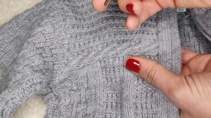 Как УБРАТЬ ЗАТЯЖКУ (зацепку) на одежде за 15 секунд ? КРУТОЙ ЛАЙФХАК ?