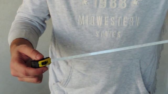 Лазерный дальномер против простой рулетки смотреть онлайн