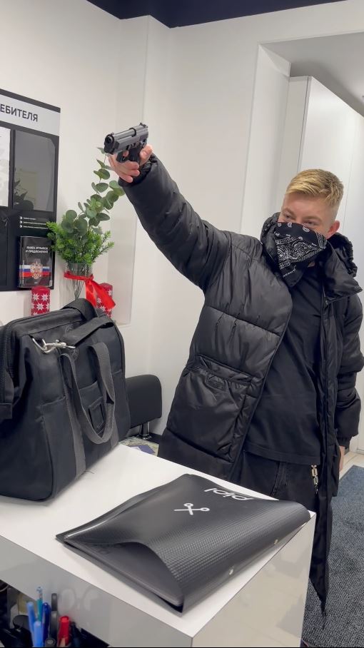 Ограбление салона красоты. Салон красоты в Крылатском