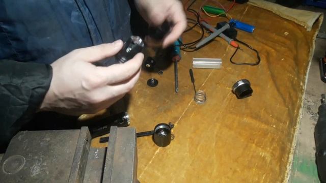 Ремонт фонарика. смотреть онлайн