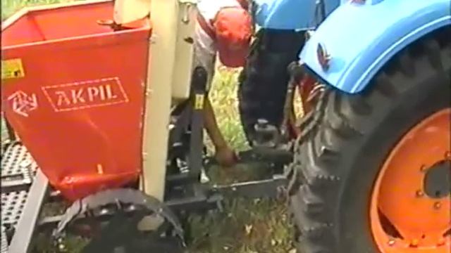 Газовый трактор Агромаш 50ТКГ смотреть онлайн
