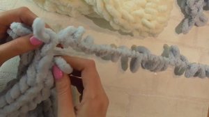 Повязка на голову из пряжи Alize Puffy