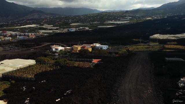 LA LAGUNA RENACE - VOLCAN DE LA PALMA - 2023 смотреть онлайн