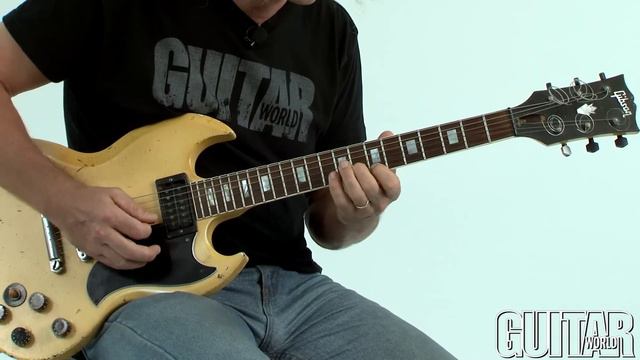 How to Play Mozart's Eine Kleine Nachtmusik on Guitar смотреть онлайн