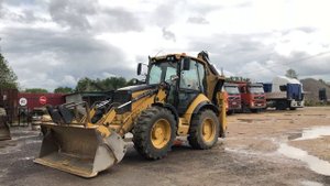 Экскаватор-погрузчик Caterpillar 434E 2012 года