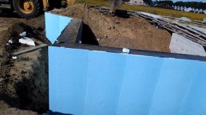 Обратная засыпка ленточного фундамента...