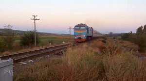 Тепловоз М62-1257 с поездом N65 Москва - Кишинёв, перегон Мерены - Ревака.