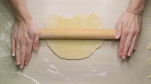 Простой рецепт мягкого хвороста. Бюджетные сладости к чаю.