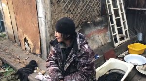 У ЛИАНЫ ДВА ТЕЛЕФОНА ??? //ДНЕВНИК БОМЖА