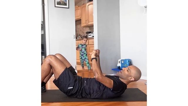 Garmin Venu® Sq – Now is the perfect time to move смотреть онлайн