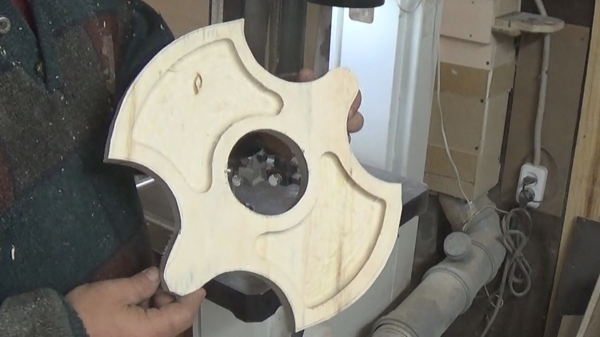 Винный столик. смотреть онлайн