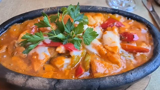 Высокая и не очень кулинария Стамбула смотреть онлайн