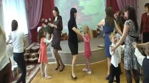 ТАНЕЦ С МАМАМИ