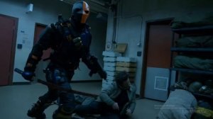 Сериал Стрела Дефстроук спрашивает "Кто тут главный"/Arrow Deathstroke Asks "who is in charge here"