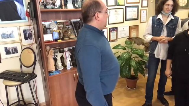 Первокурсники театрального отделения ПКИ на экскурсии в драмтеатре. Часть 2 смотреть онлайн