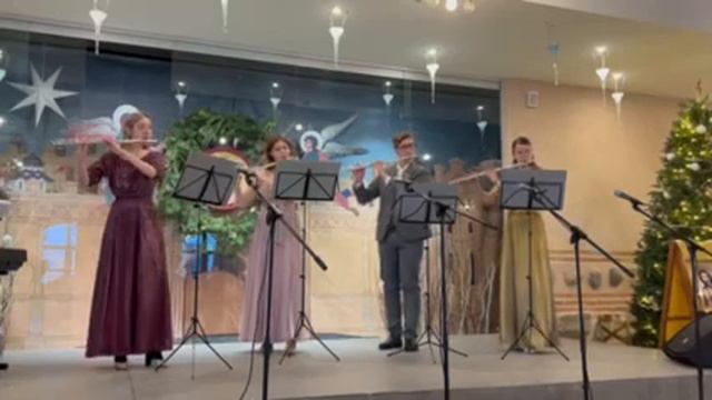 Catherine McMichael - Floris for Flute Quartet  Part 3 смотреть онлайн