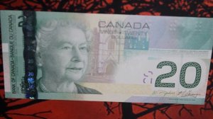 Обзор банкноты Канады 20 долларов образца 2004 года