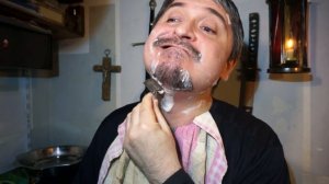 Тестим бритвенный станок ВОСТОК лезвия BIC и FEATHER