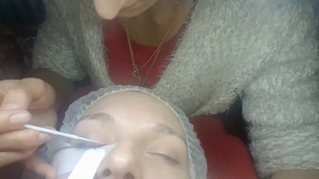 Снятие нарощених ресниц . Наращивание ресниц Wimpernverlängerung ,Entfernung der Wimpernverlängerun смотреть онлайн