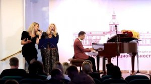 Олеся Евстигнеева и Екатерина Бродская - Верила, верила, верю