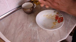 Готовим наживку на карася.  Гороховое тесто, манка в духовке.