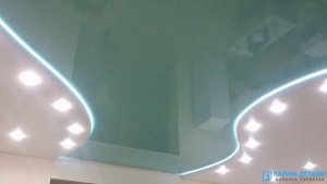 Двухуровневый потолок с подсветкой "Ручей"