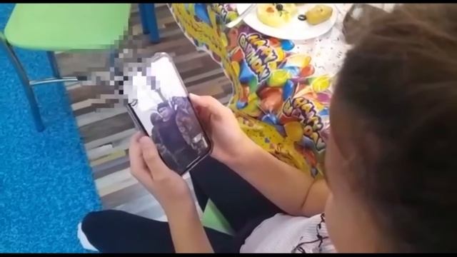 ДР 10 лет Женечке. Дима с сослуживцами поздравляет Женечку. Дарина всегда плачет . 21.11.22. смотреть онлайн