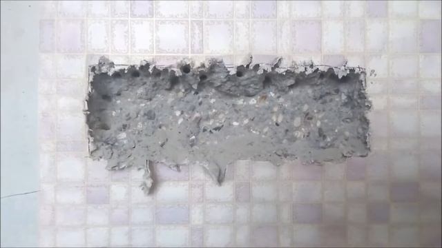 Делаем отверстия в бетоне при помощи перфоратора и сверла - подрозетник