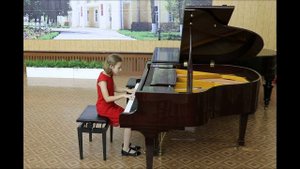 Мигунова Марина9 лет И. С. Бах . Маленькая прелюдия N 7( ми минор)