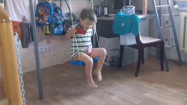 Домашняя качелька