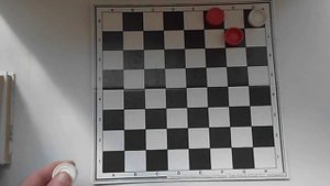 Три дамки против дамки и простой f8