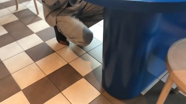 Барные столы из металла, шпона и фанеры смотреть онлайн